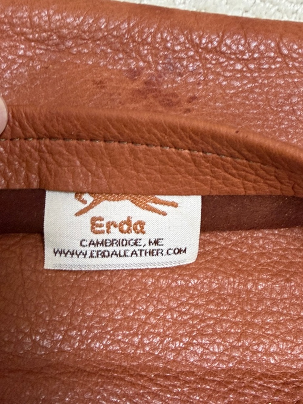 Erda Brown Leather Crossbody Bag with Zip Pockets - Picture 4 of 5